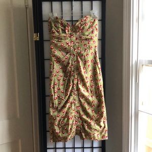 Beautiful Vintage ruched green dress Size 6
